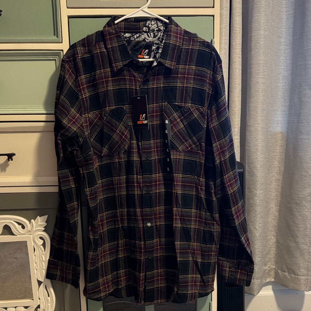 AMPLIFY Men’s XL Multicolor Plaid Casual Shirt